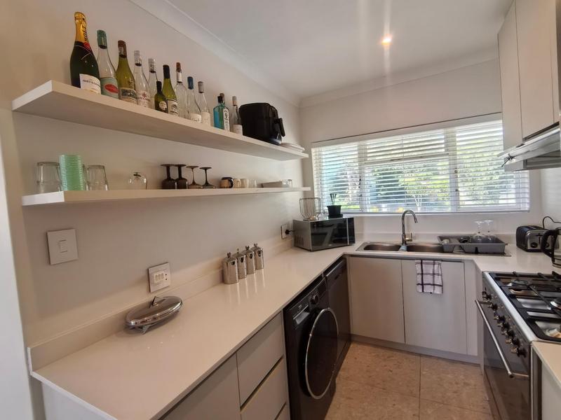 2 Bedroom Property for Sale in Camps Bay Western Cape